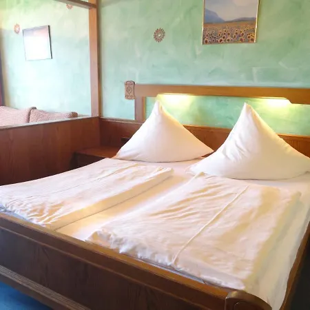 Beim Haxenwirt Hotel
