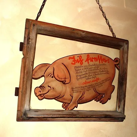 Beim Haxenwirt Hotel 2*