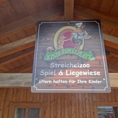 Beim Haxenwirt Hotel 2*